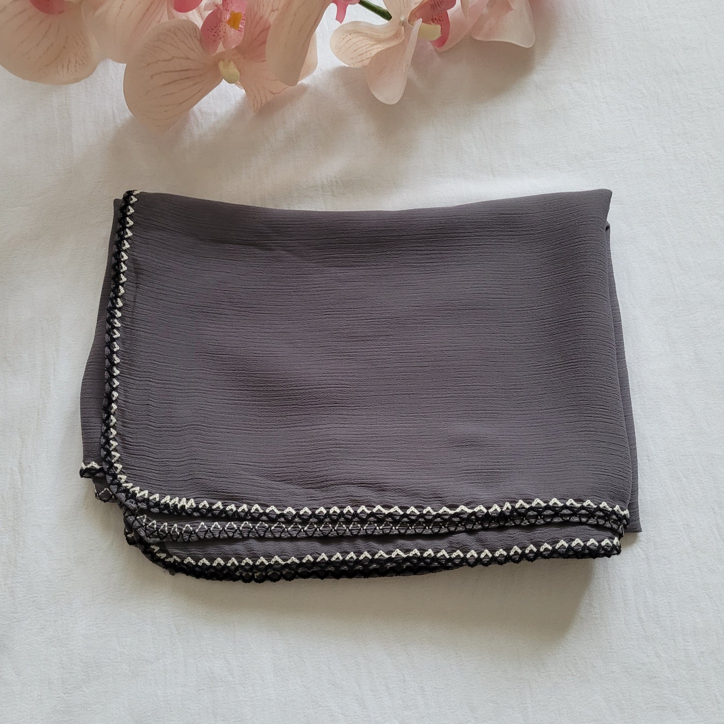 Chiffon Crepe Hijab / Hand-Stitched Edges