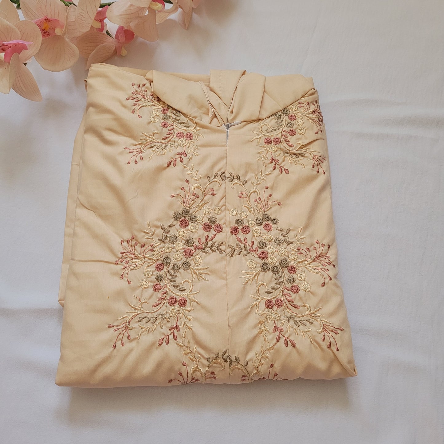 Embroidered prayer dress (zip)
