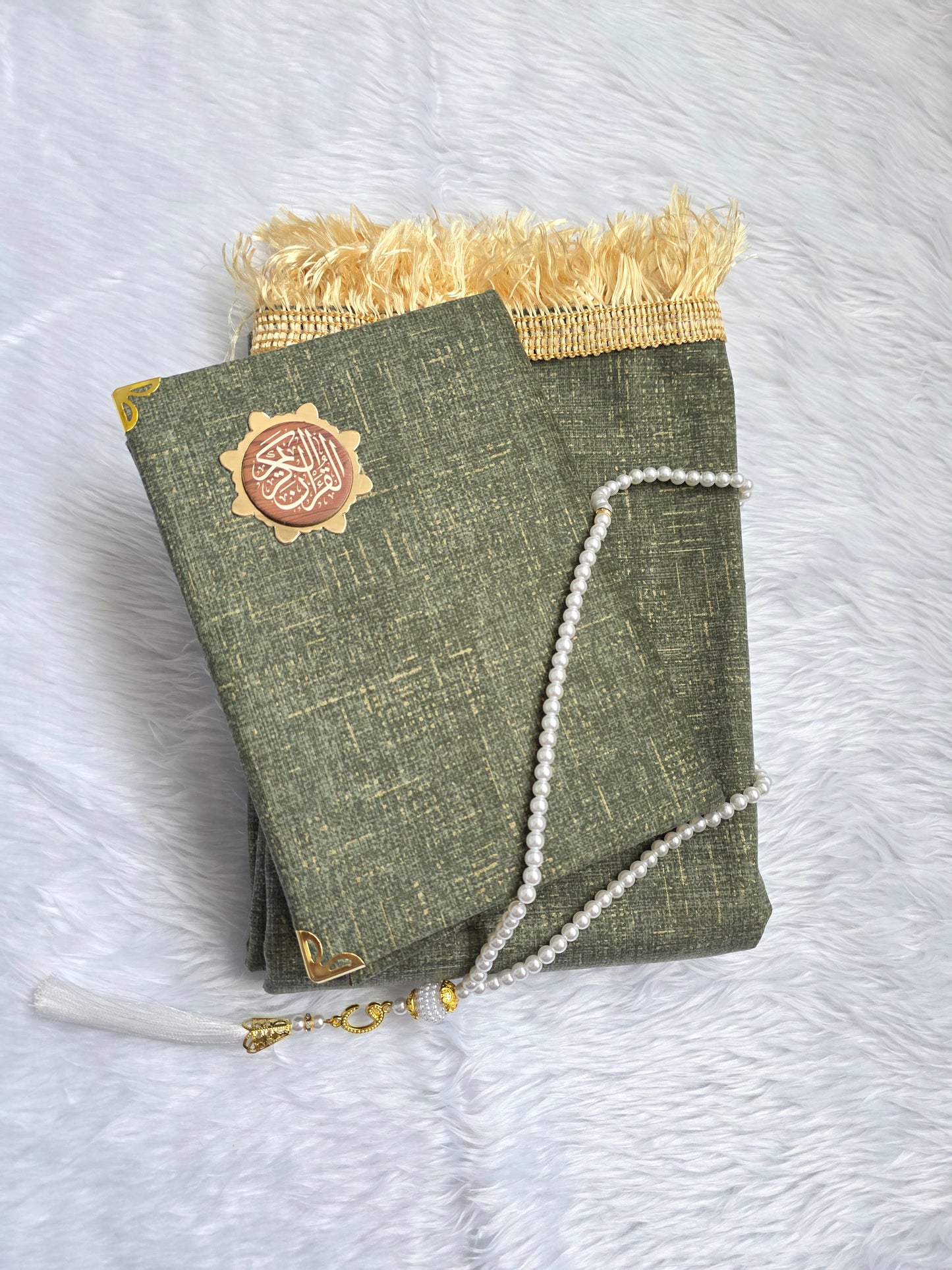 Ramadan Quran & Prayer Mat Gift Set with free Tasbih – Arabic Quran | Islamic Gifts UK