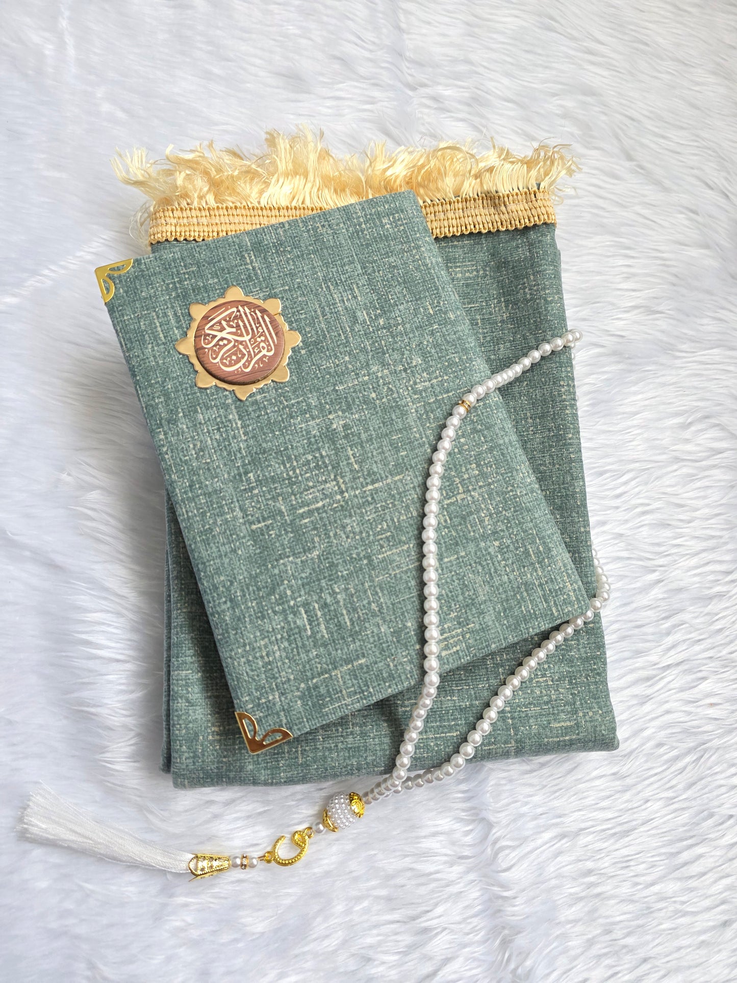 Ramadan Quran & Prayer Mat Gift Set with free Tasbih – Arabic Quran | Islamic Gifts UK